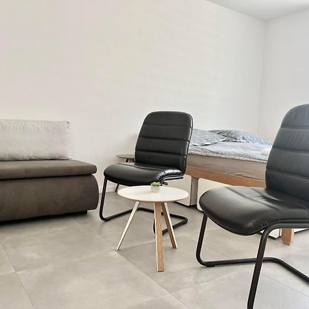 2 Moderne Apartmany 19 A 95 V Sukromi V Centre Mesta Turčianske Teplice Esterno foto