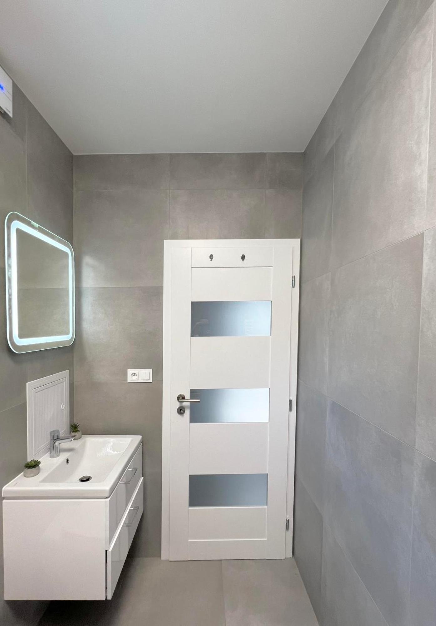 2 Moderne Apartmany 19 A 95 V Sukromi V Centre Mesta Turčianske Teplice Esterno foto