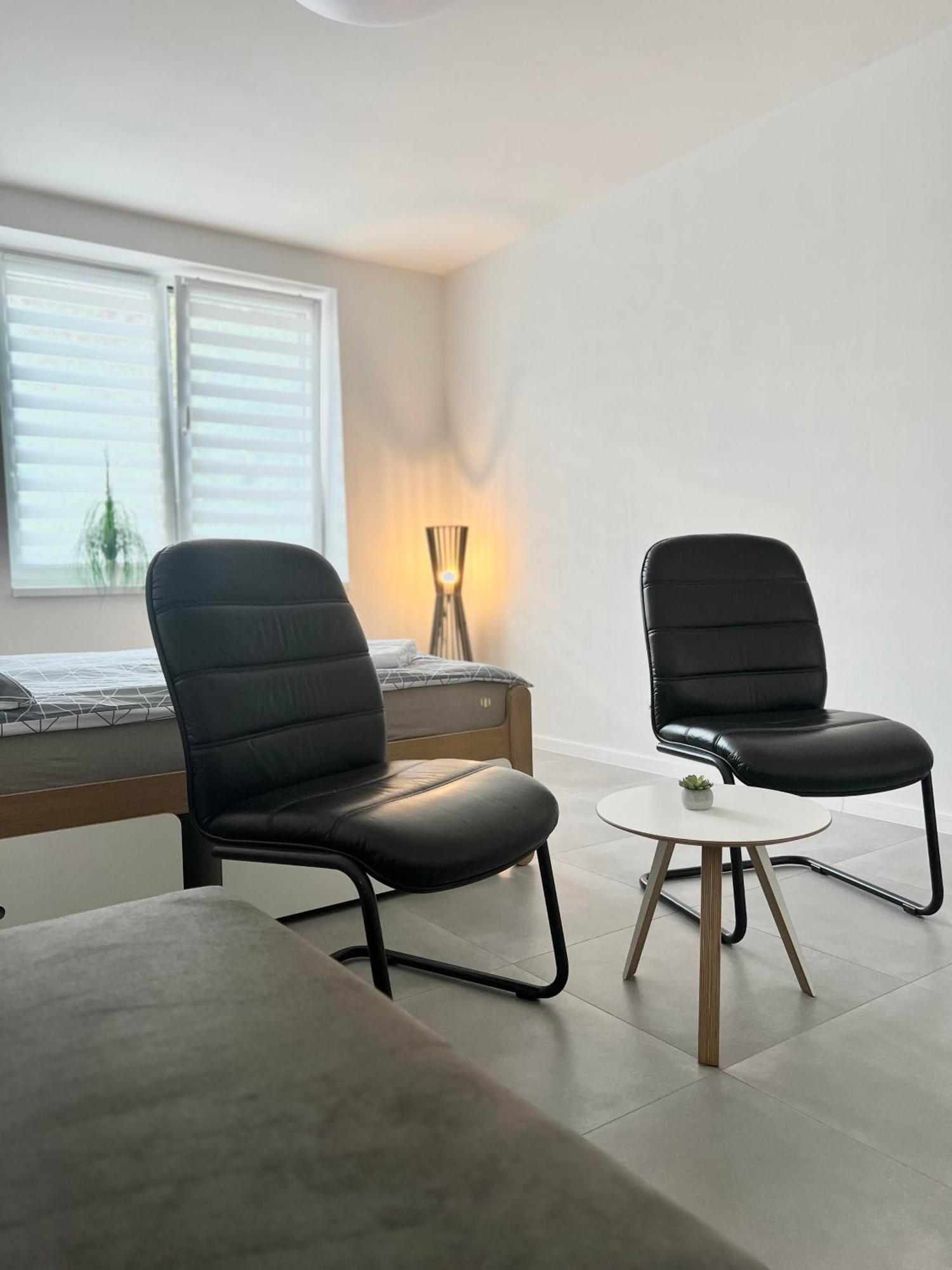 2 Moderne Apartmany 19 A 95 V Sukromi V Centre Mesta Turčianske Teplice Esterno foto